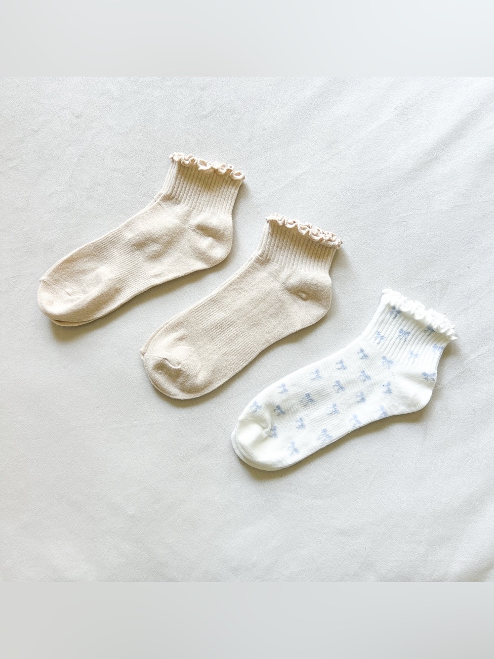 Ruffled Ankle Socks - Cream & White Bow Print (3-Pack)